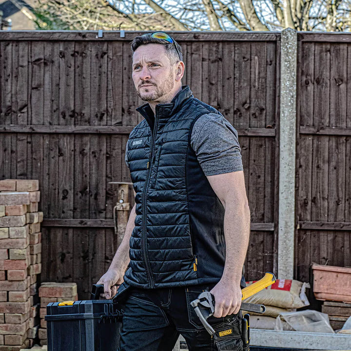 Force Men's DEWALT  Lightweight, Rip-Stop, Slim Fit Gilet
